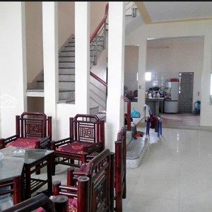 Bán Nhanh Nhà 2.5 Tầng Khả Lễ Nhìn Vườn Hoa Mặt Tiền Rộng.