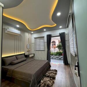 Nhà 5 tầng có 10 phòng dòng tiền 35 triệu mỗi tháng, Quận 10
