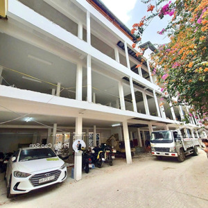 toà nhà sử dụng hơn 4.400m2 - 3 cổng ngay hồ con rùa số 34 phạm ngọc thạch, quận 3