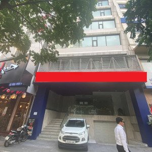 cho thuê tòa nhà dịch vọng hậu, dt 150m, 7 tầng 1 hầm, mt 10m, thông sàn, ô tô