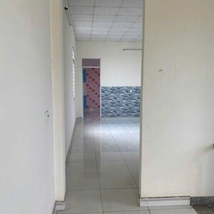 Bán nhà 6.5 tỷ mặt tiền kinh doanh đông đúc đường 15m Phạm Hùng cạnh các salon Xe