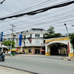 chính chủ cần sang lại lô kdc lộc phát. đường 22/12. thuận giao. liền kề siêu thị aeon