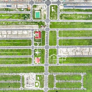 chính chủ cần tiền bán gấp nền đất đẹp, 2 mặt tiền trước sau. giá 900triệu