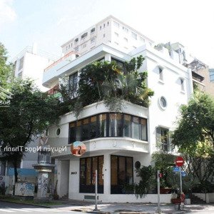 mặt tiền huỳnh thúc kháng ngay phố đi bộ quận 1