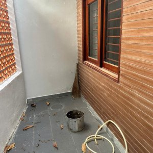 bán nhà mt đỗ thúc tịnh gần nguyễn hữu thọ. và trịnh đình thảo dt 111,6m2