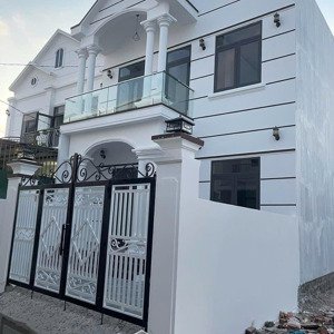 nhà đẹp diên khánh 1 lầu 3pn 107m2 oto tận nơi có sân đậu oto giá bán 1ty750 bao sổ