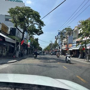 bán nhà c4 đường núi thành gần phan đăng lưu, dt 161m2 (ngang 6.4) gọi tuyết