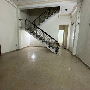 bán nhà 2 tầng đường tiên sơn 9, đối diện đh kiến trúc - hải châu. gọi tuyết