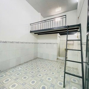 cho thuê nhà trọ tại đường số 4, phường linh xuân, thủ đức, giá cực chất chỉ với 2,4 triệu, 20 m2