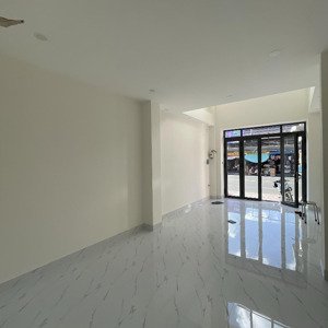mặt bằng đắc địa ngay chợ gò vấp