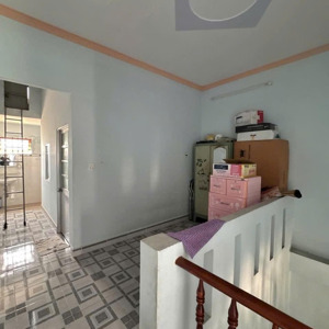 chính chủ gởi bán nhà gần chợ tân long, p. tân đông hiệp da. ngay ngã 3 ông xã 500m. full thổ. 60m2