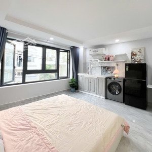 siêu phẩm căn hộ nằm ngay trung tâm quận 7 - full nội thất cao cấp - 5ph qua lotte