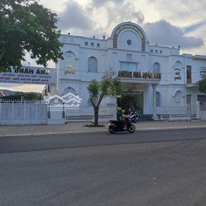 (hot quá) cho thuê nhà hàng 4000m2 ở trung tâm bà rịa chỉ 40 triệu, xem ngay
