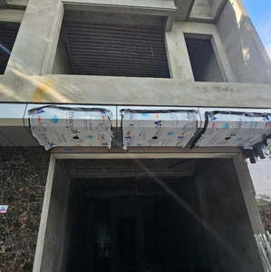 còn 1 căn duy nhất vị trí siêu đẹp tại quyết tiến - vân côn ô tô dừng đỗ ngày đêm