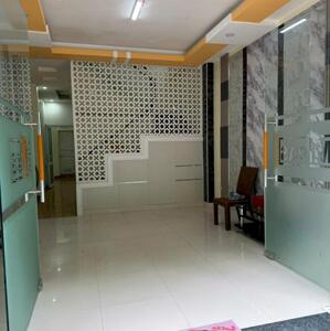 Cho thuê nhà phố Lê Hồng Phong cực đẹp giá tốt