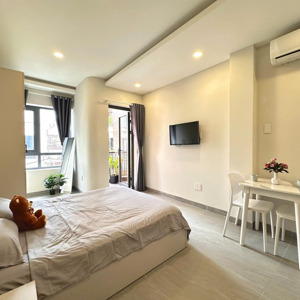 phòng đẹp không đợi lâu, căn hộ 1pn ban công siêu đẹp ngay khu phan xích long sát bình thạnh