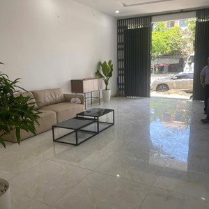 bán nhà cấp 4 đẹp cmt8 2 phòng ngủ giá tốt cho người thiện chí