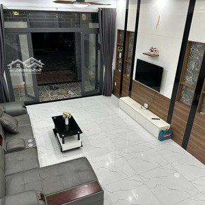 bán gấp nhà riêng 1 lầu 1 trệt 1 tum,2pn, 2wc, 70m2 tại kdc,tân bình, dĩ an,giá cực chất 3,65 tỷ