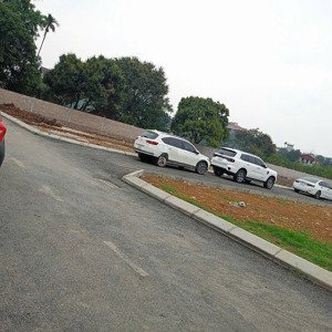 100m2 full thổ cư, 2 tỷ nhỉnh, sổ đỏ trao tay, nhanh tay đón vị trí đẹp, hoà thạch lh e 0363792097