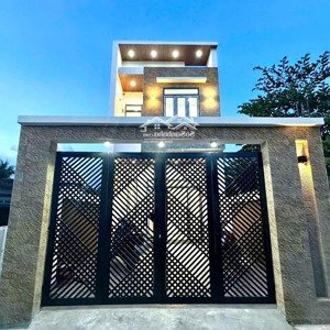 nhà đẹp ngay thị trấn diên khánh 1 trệt 1 lầu, mặt tiền. siêu đẹp