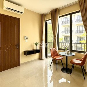 studio đẳng cắp tại q7 - full nội thất - gần chợ , cây xăng và các tiện ích lân cận - view thoáng
