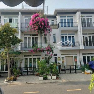 nhà phố 75m2 _ shr vay bank _ công viên _ bao phí sang tên.
