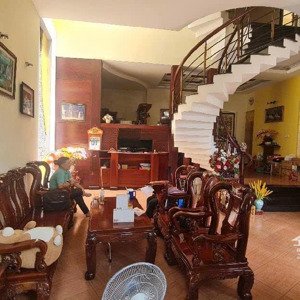đường hẻm 6m, ngay chợ hậu giang, biệt phủ 4 tầng 153m2 (ngang 11.9m), giá siêu rẻ 19 tỷ.