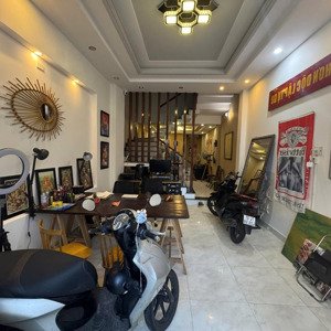 nhà 3 tầng mt đường lương thế vinh, dt 60m2 dtsd 160m2 ngang 4,2m gần biển mỹ khê