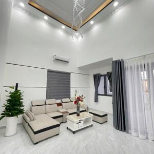 Bán nhanh căn nhà siêu xịn kề MT Lê Lợi, P3, Gò Vấp. Giá cực tốt 5tỷ9/căn 86m2, ngang 5m. Sổ hồng riêng