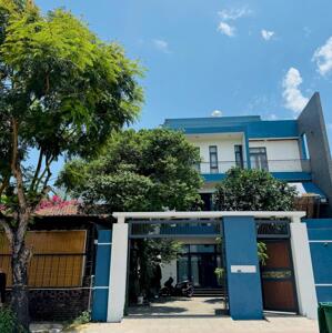 CHỦ GỬI BÁN GẤP SIÊU PHẨM BIỆT THỰ VEN SÔNG, CỰC ĐẸP.