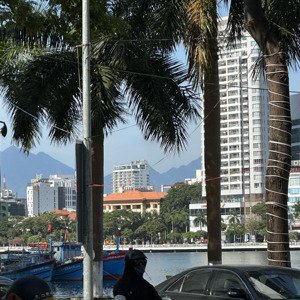 vị trí kim cương mt bạch đằng giá 44 tỷ (315tr/m2) 7.13 x 19.6 = 140m view sông hàn