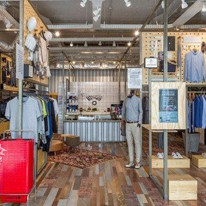 hàng hiếm tại duy tân - cầu giấy . diện tích cực rộng 200m2 phù hợp kinh doanh showrom , cafe , gym