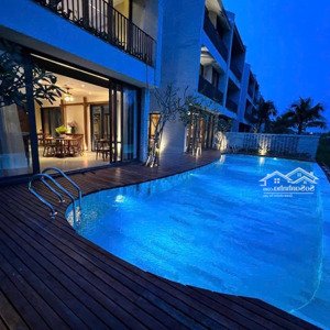 cho thuê villa 5 casamia hội an
gồm: 5pn - 5wc
full nội thất cao cấp
