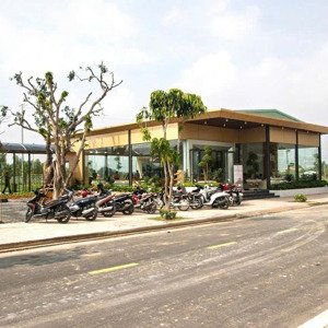 bán 5 lô đất liền kề vị trí đẹp ngay ngã 3 mỹ hạnh đức hòa long an
