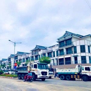 bán nhanh lô góc duy nhất tại nhà phố hậu nghĩa 405m2 giá đầu tư 17,8tr/m2