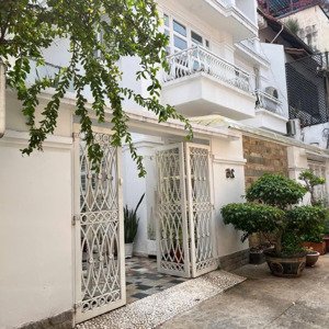 cần bán biệt thự xinh đẹp tại trung tâm quận 1, p. đa kao diện tích 180m2 giá tốt chỉ 54 tỷ