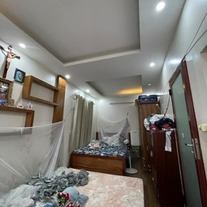 bán nhà lô góc ngõ đường đôi trung kính, yên hòa, 31m, 5 tầng, 6.8 tỷ, sđcc.