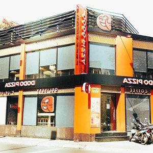 cho thuê nhà góc 2 mt trần hưng đạo, quận 1 (7,5x14m) trệt 1 lầu, giá 190 triệu(tl)