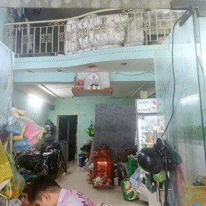 Nhà Cho Thuê Mặt Tiền, 4 X 10, 15 Triệu Có Tl