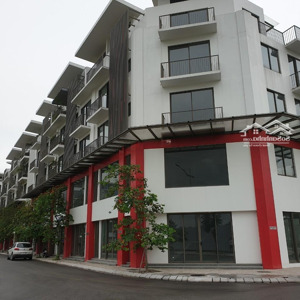 chính chủ cần bán gấp căn lk 76.3m2, full nội thất, có thang máy, giá 22.5 tỷ: lh 0986664955