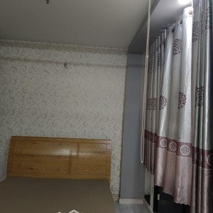 cần tiền bán gấp căn nhà cấp bốn 10x20 có 10 phòng trọ thu nhập hơn 20 tr bán 6,9ty hẻm xe ba gác