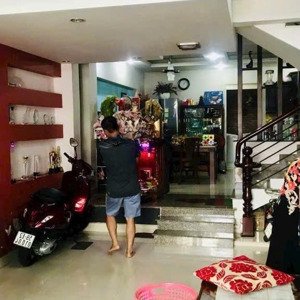 bán nhà quang trung, p11 ngang 5m diện tích vuông vức