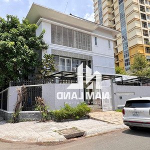 cho thuê tòa văn phòng 3 mặt tiền 500m2 khu dân cư đông thủ thiêm làm công ty truyền thông