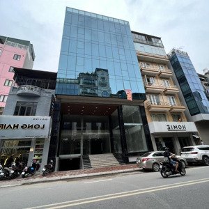 cho thuê nhà mặt phố 300m2 3 tầng mt 11m tại bà triệu, lê đại hành giá 270 triệu, có thương lượng