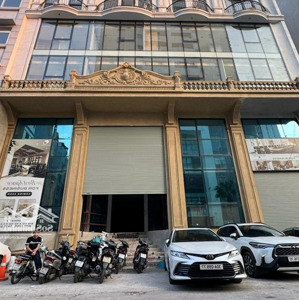 bán khách sạn dương khuê 240m2 mt 18m 10 ô tô đỗ 9 tầng 50 phòng thuê 350tr/th, 135 tỷ, 0862288313
