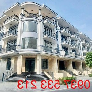 cho thuê tòa nhà văn phòng 300m2 nhà 1 hầm 4 lầu , vị trí siêu đẹp kđt vạn phúc