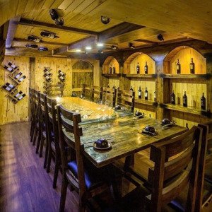 sang nhượng mb 500m2- có tầng 2 quán ở đê nghi tàm -hn đóng 3cọc1 hợp đồng lâu dài
thuê giá 40tr