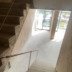 bán gấp căn shophouse có vị trí đắt địa ở vinhomes ba son - quận 1 - tp. hồ chí minh