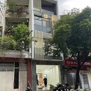 nhà mới 100% mtkd lê thị riêng, p. bến thành, quận 1 - 4,5 x 15 - trệt 3 lầu - 3pn 4wc - giá 60tr