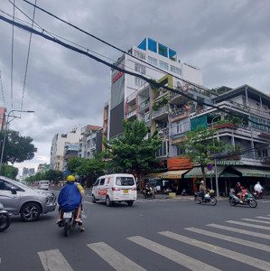 căn g bán căn góc siêu hiếm 4 lầu mặt tiền đường số quận 4